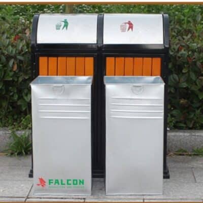 Thùng rác có lõi đựng rác riêng biệt được làm bằng chất liệu sắt cao cấp
