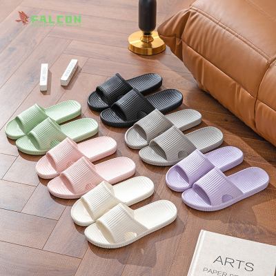 Falcon cung cấp các mẫu dép nhựa dùng nhiều lần với đa dạng màu sắc