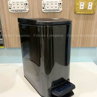 Thung-rac-nano-dap-chan-cao-cap